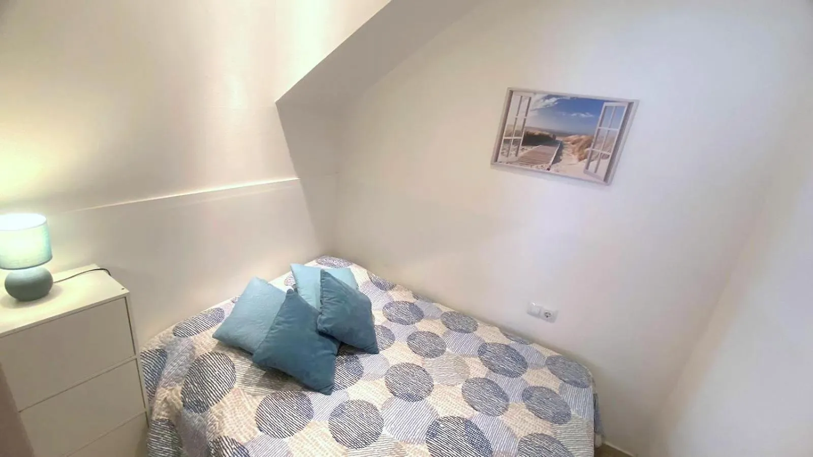Tenis Sol Levante 9 Roses Apartment